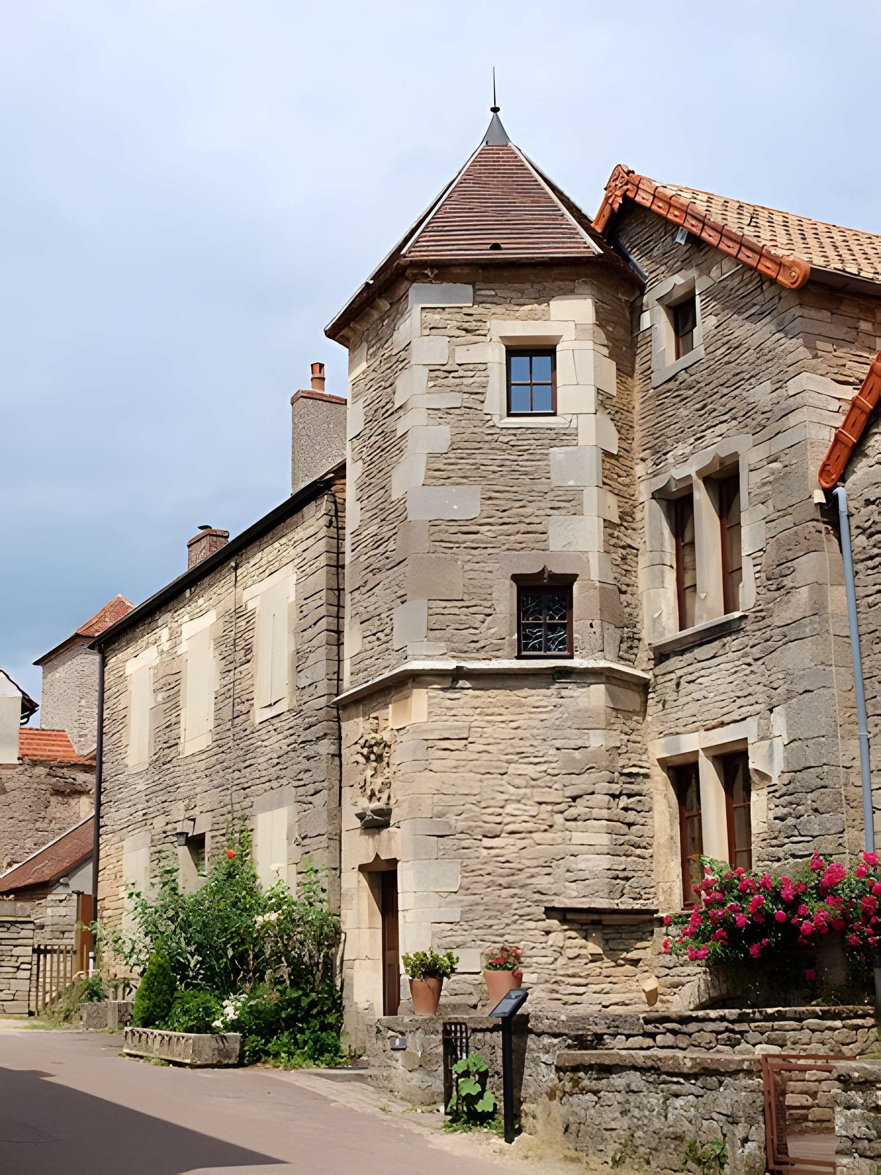 Maison de Saint-Georges à Châteauneuf-en-Auxois 