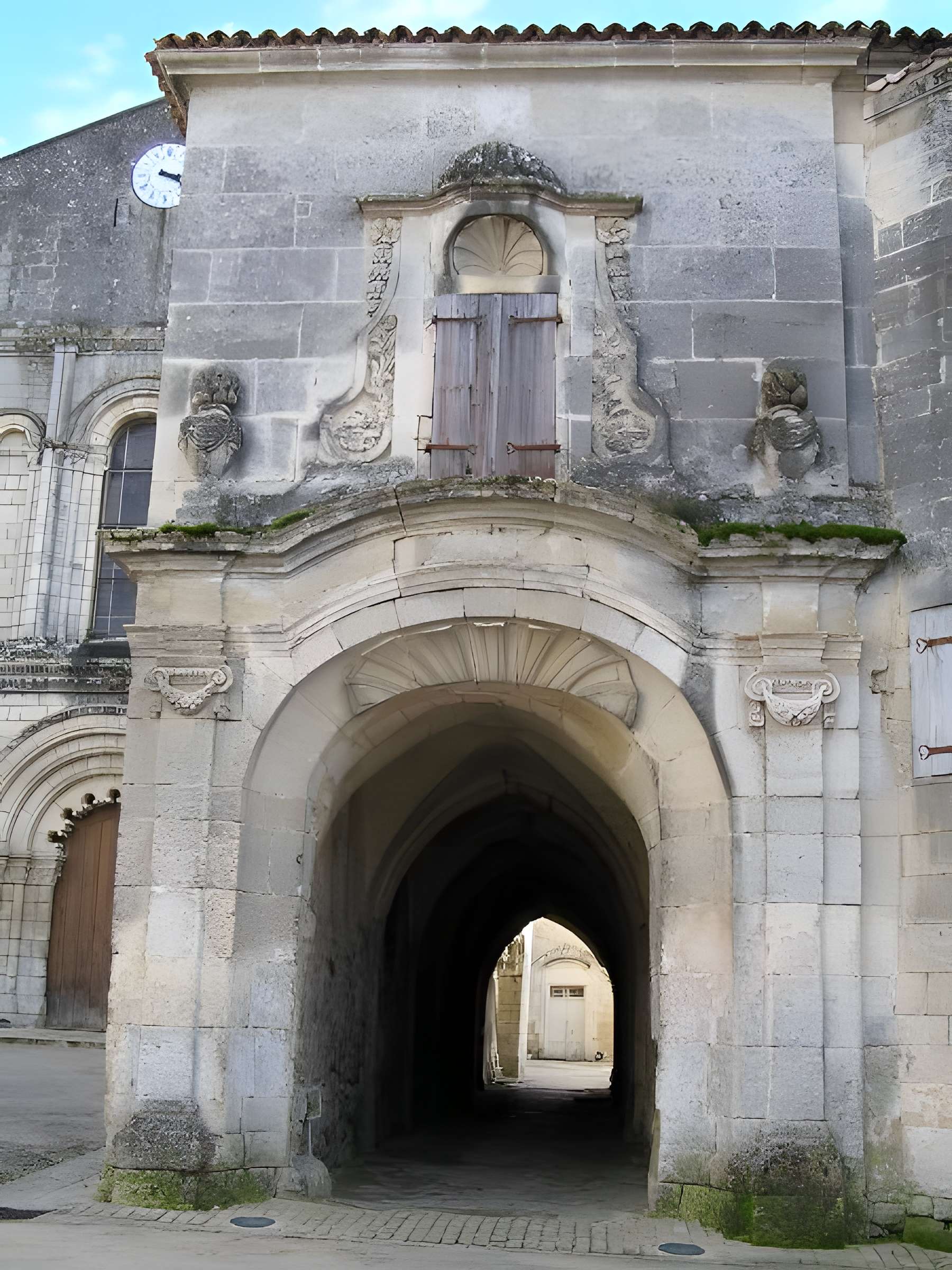 Abbaye Saint-Étienne de Bassac