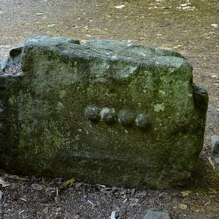 Photo de Dolmen, dit Maison des Feins, ou des Fées