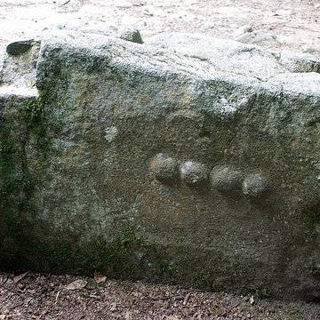Dolmen, dit Maison des Feins, ou des Fées