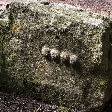 Dolmen, dit Maison des Feins, ou des Fées