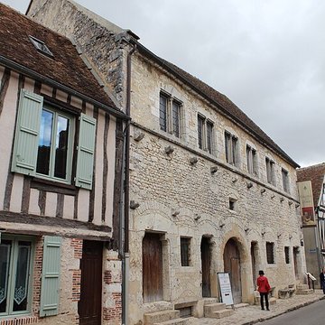 Grange aux dîmes de Provins