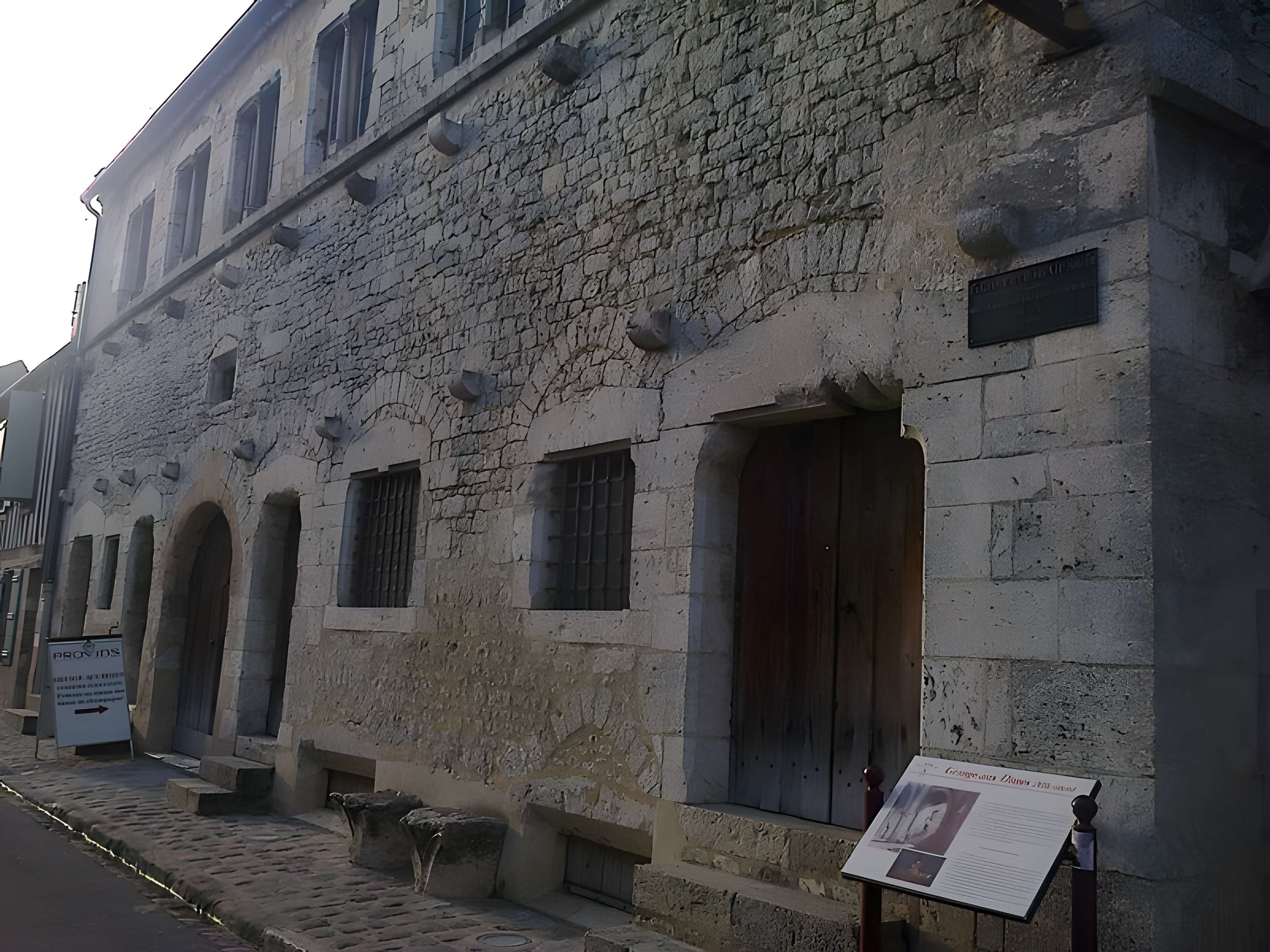 Grange aux dîmes de Provins