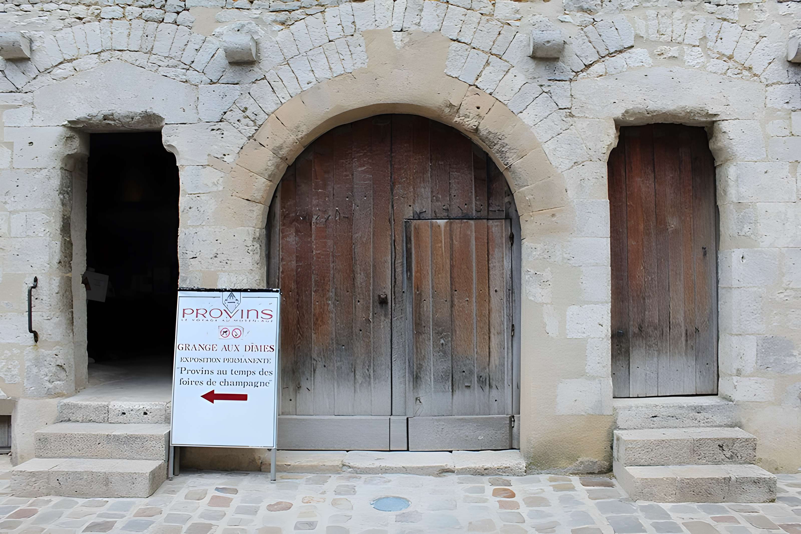 Grange aux dîmes de Provins