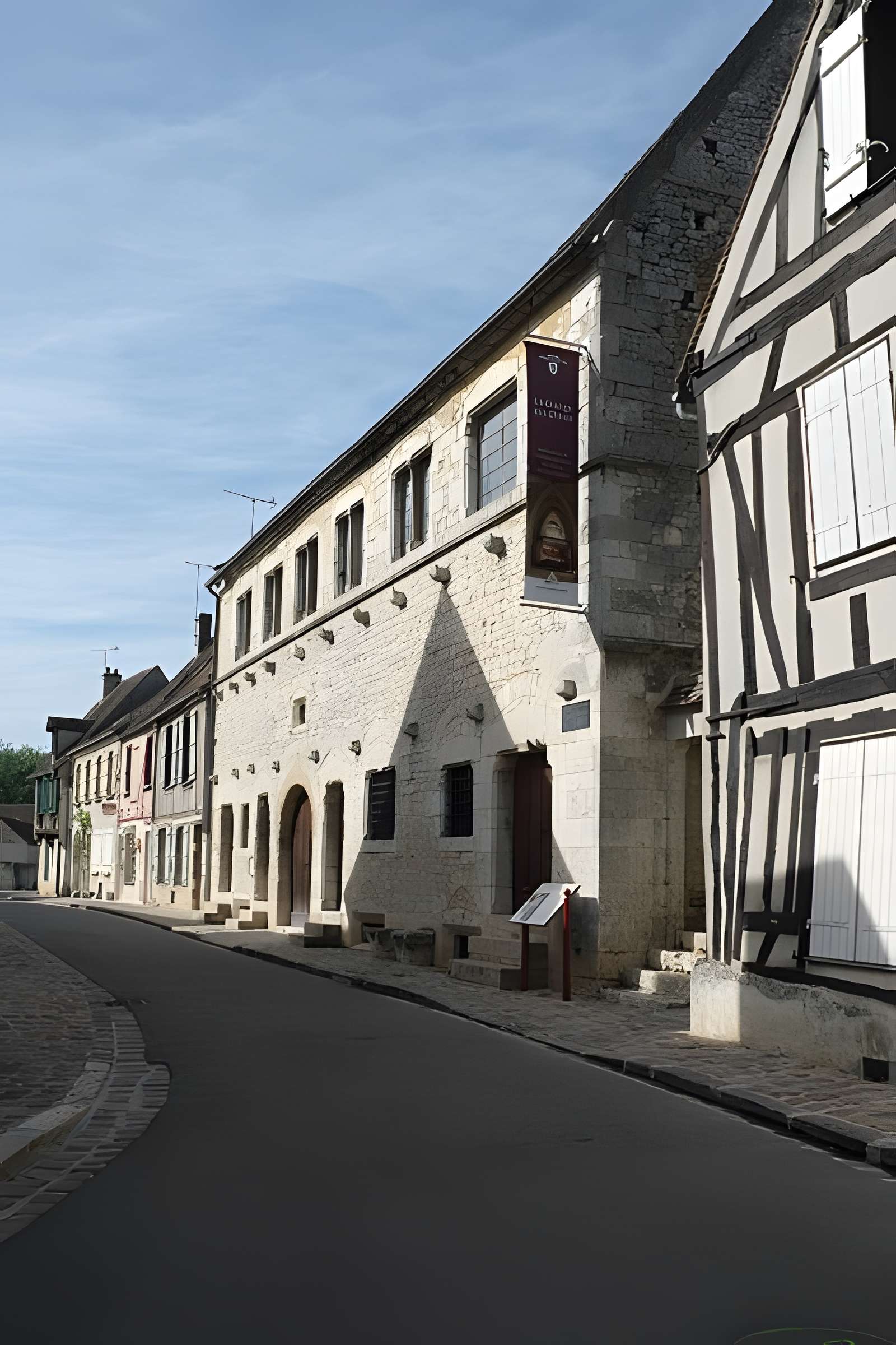 Grange aux dîmes de Provins