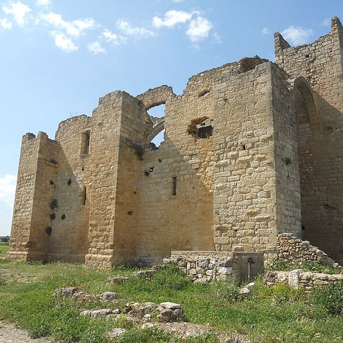 Photo de Ruines de lancienne grange cistercienne de Fontcalvy