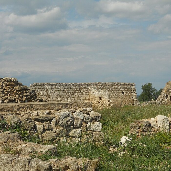 Photo de Ruines de lancienne grange cistercienne de Fontcalvy