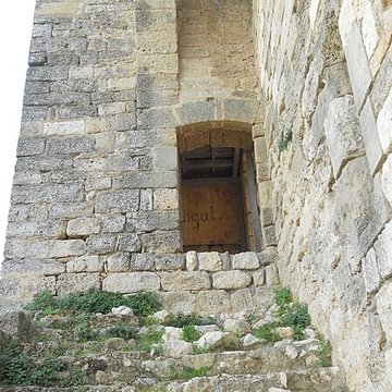 Ruines de lancienne grange cistercienne de Fontcalvy