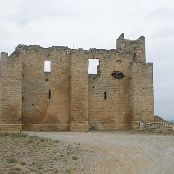 Ruines de lancienne grange cistercienne de Fontcalvy