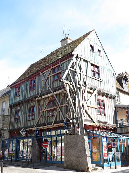 Photo de Maison des Sept Colonnes à Alençon
