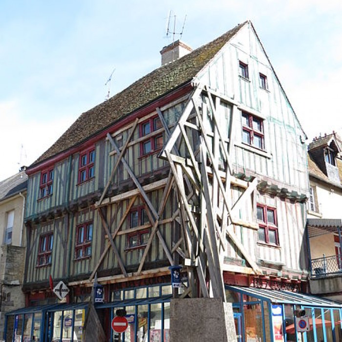 Photo de Maison des Sept Colonnes à Alençon