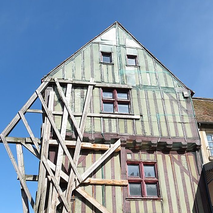 Photo de Maison des Sept Colonnes à Alençon