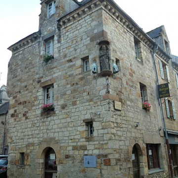 maison dite de notre dame de rumengol a landerneau