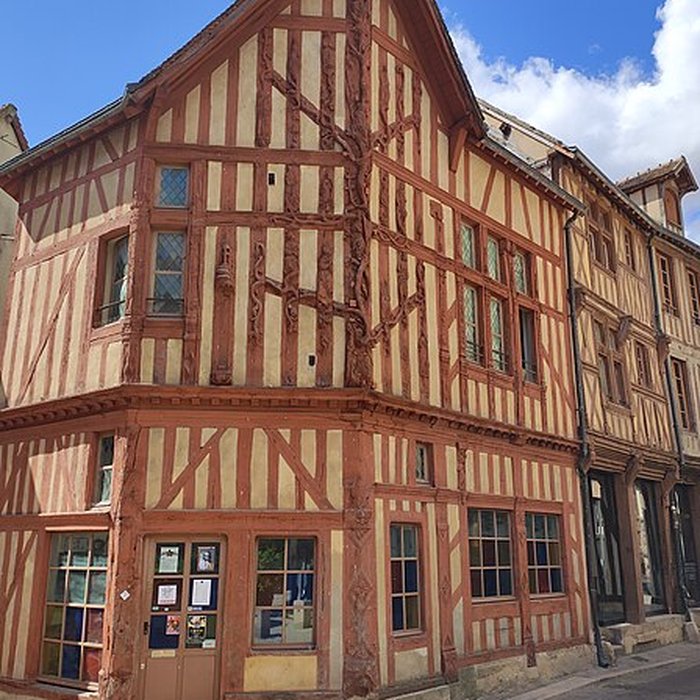 Photo de Maison dite LArbre de Jessé à Joigny