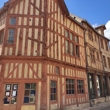 Maison dite LArbre de Jessé à Joigny