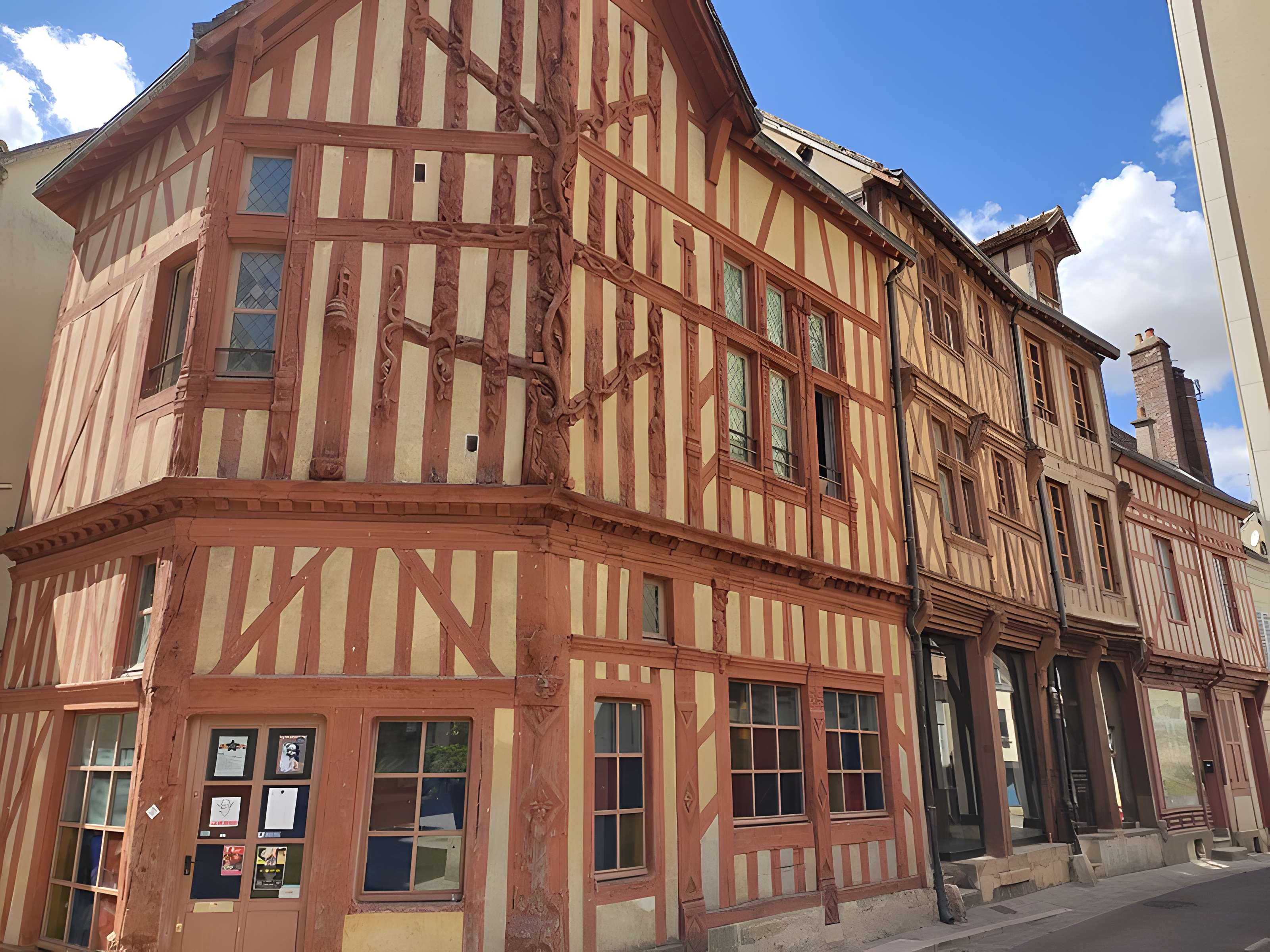 Maison dite L'Arbre de Jessé à Joigny