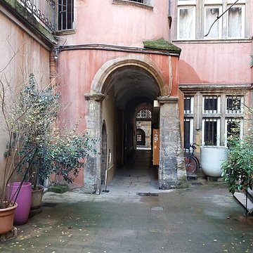 Maison du Crible dite Tour Rose à Lyon 