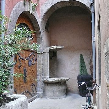 Maison du Crible dite Tour Rose à Lyon 