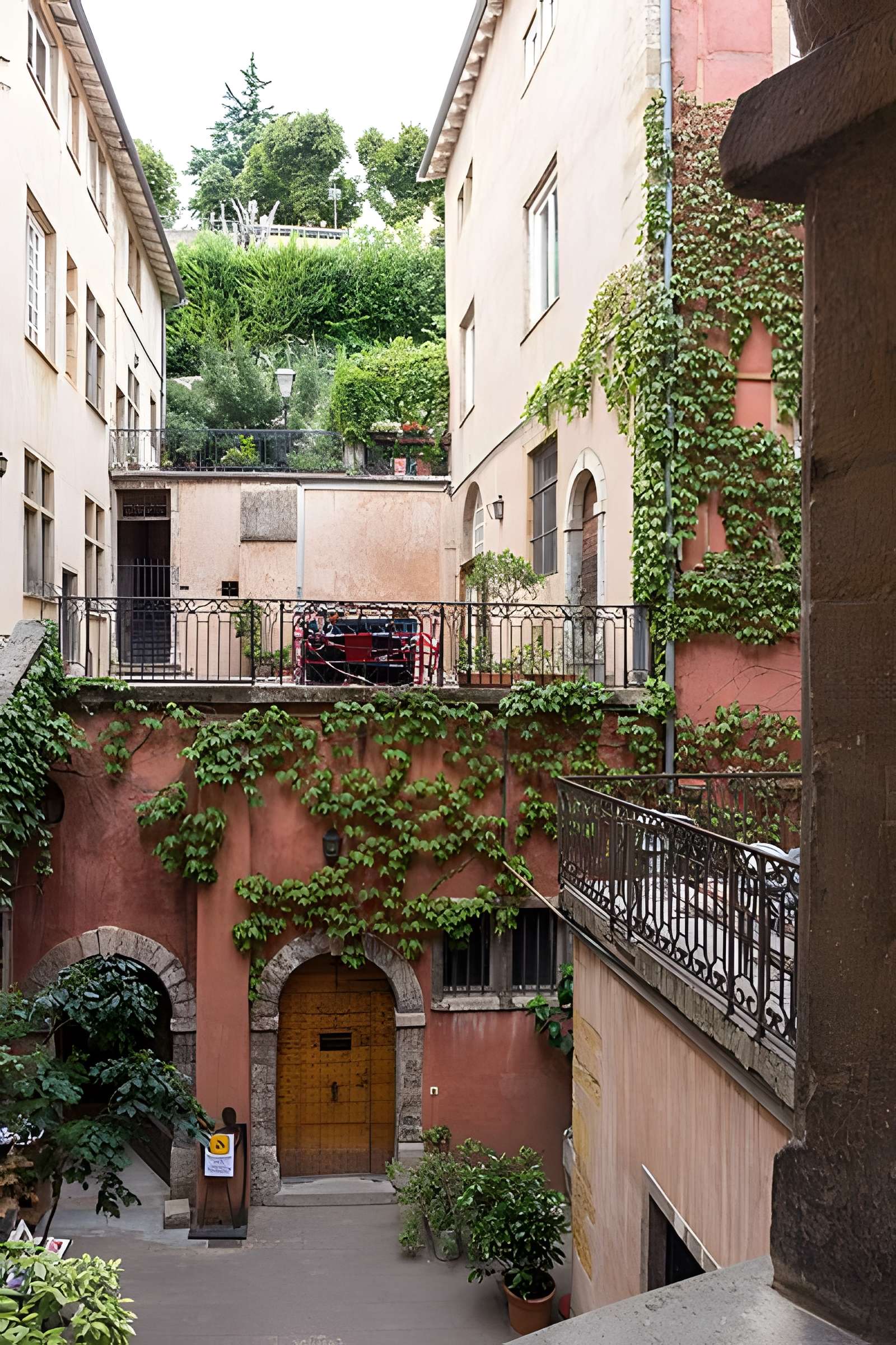 Maison du Crible dite Tour Rose à Lyon 