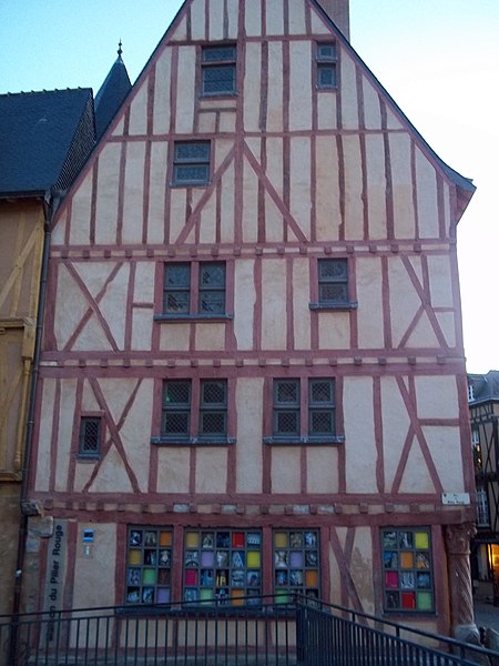 Maison du Pilier-Rouge au Mans