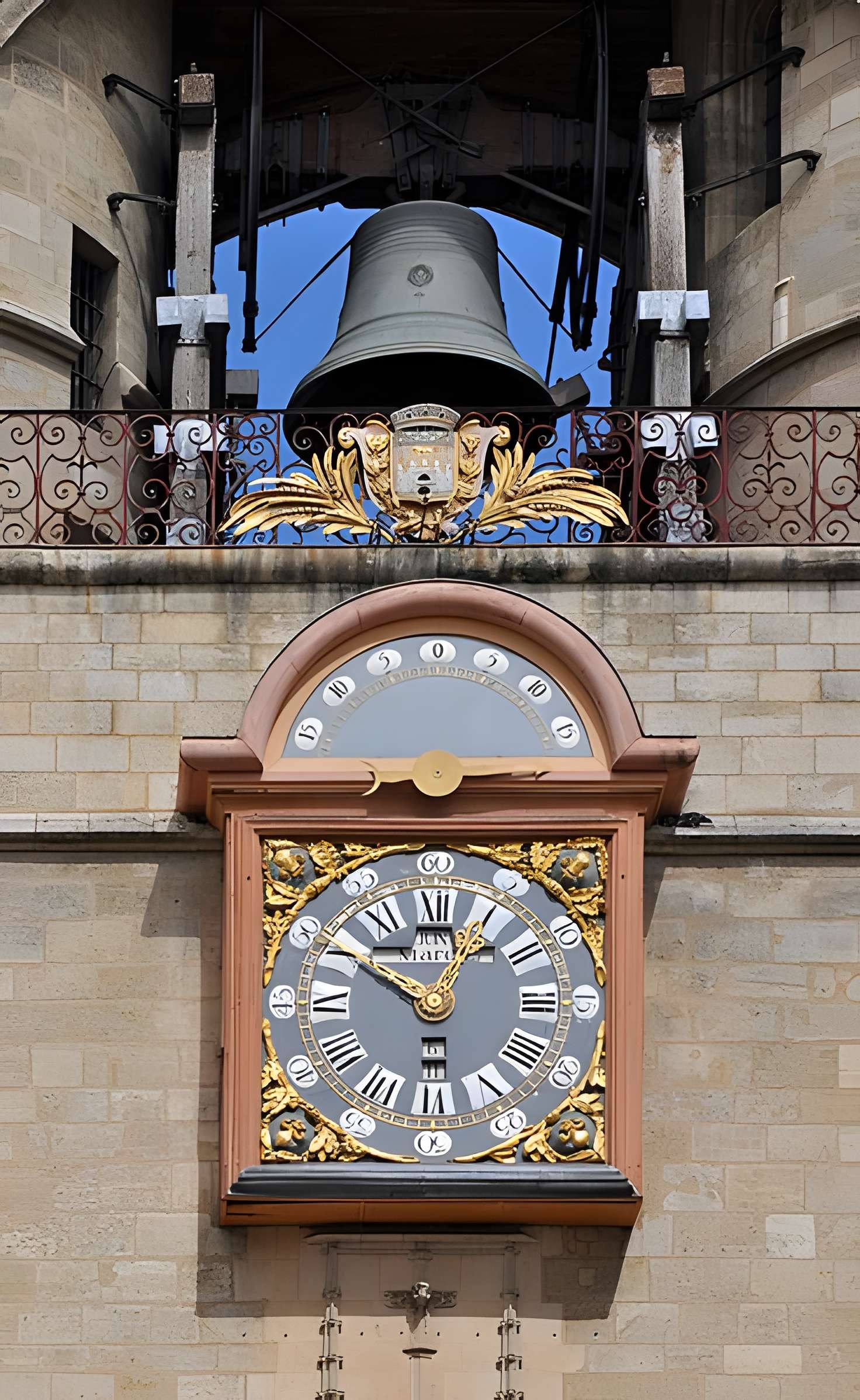 Grosse cloche de Bordeaux