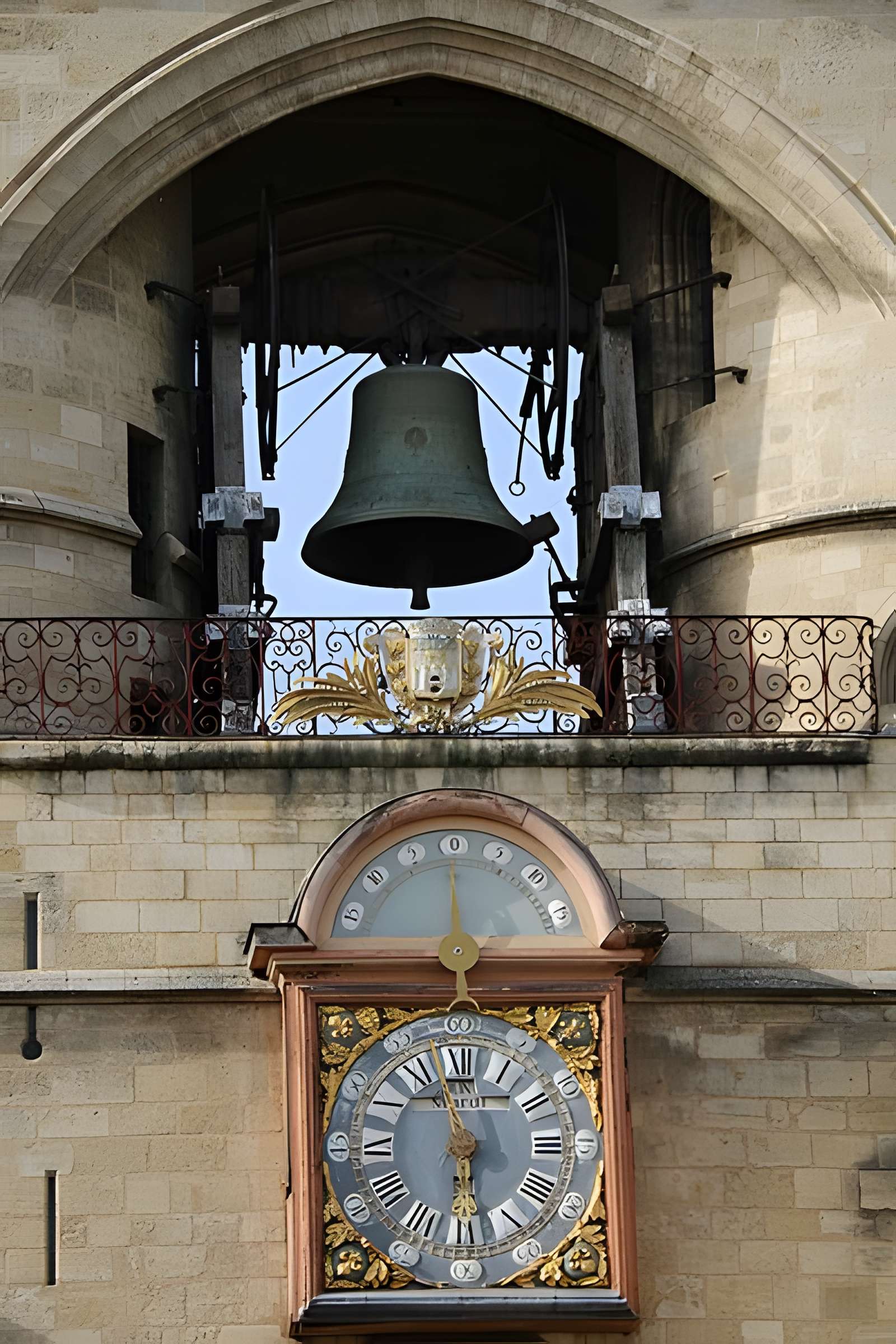 Grosse cloche de Bordeaux
