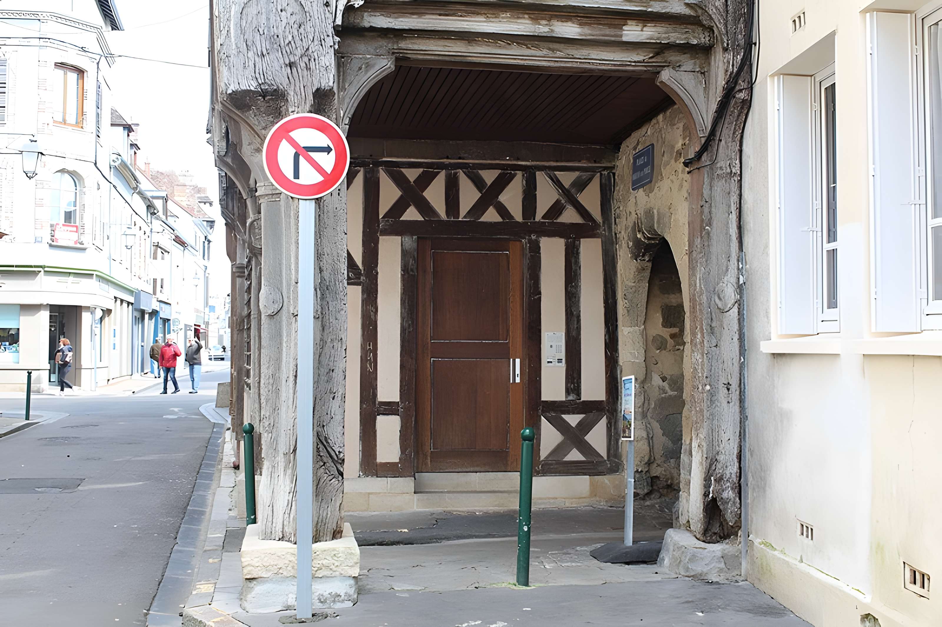 Maison du Portail à Sens