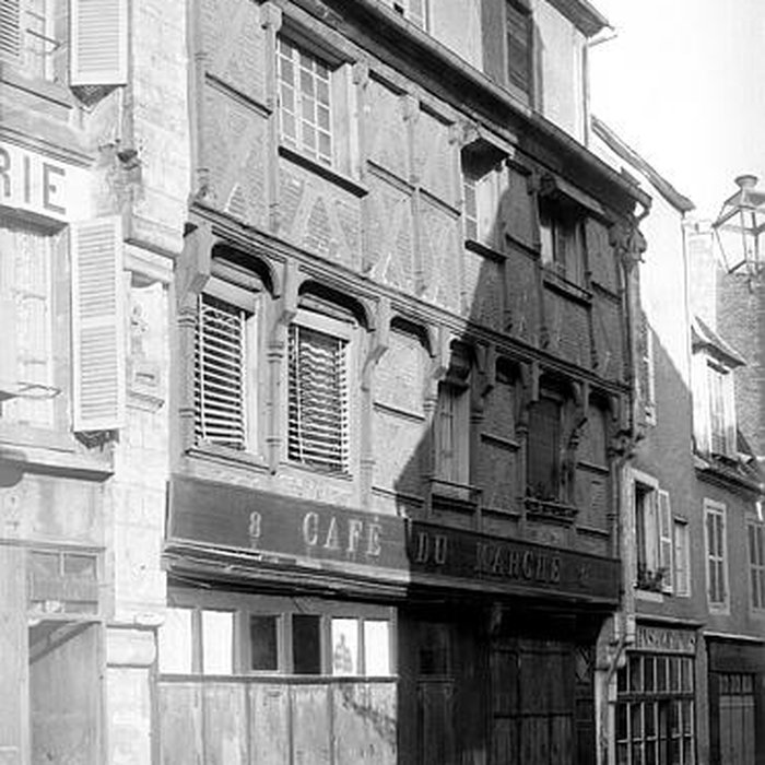 Photo de Maison du xve siècle à La Châtre