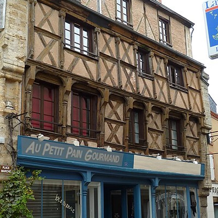 Photo de Maison du xve siècle à La Châtre