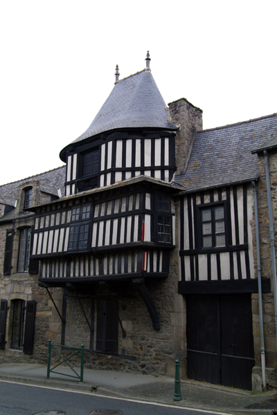Photo de Maison du xvie siècle, Grande Rue à Plancoët