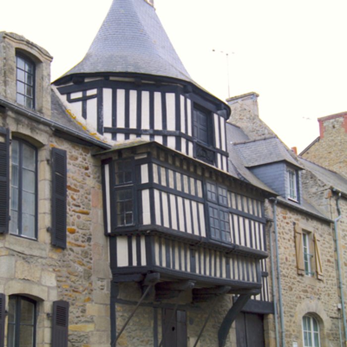 Photo de Maison du xvie siècle, Grande Rue à Plancoët