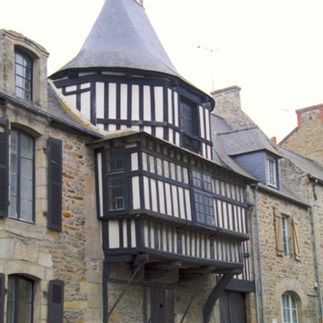 Maison du xvie siècle, Grande Rue à Plancoët