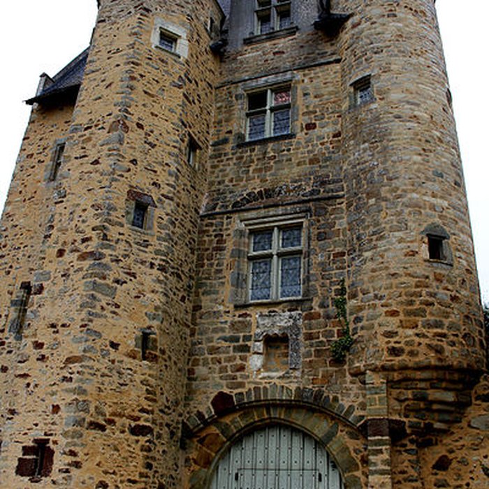 Photo de Maison forte de lÉpronnière à Livré-la-Touche