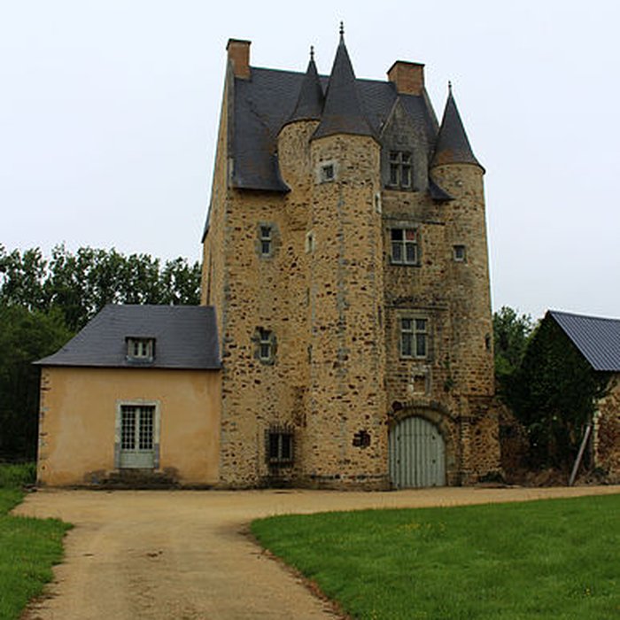 Photo de Maison forte de lÉpronnière à Livré-la-Touche