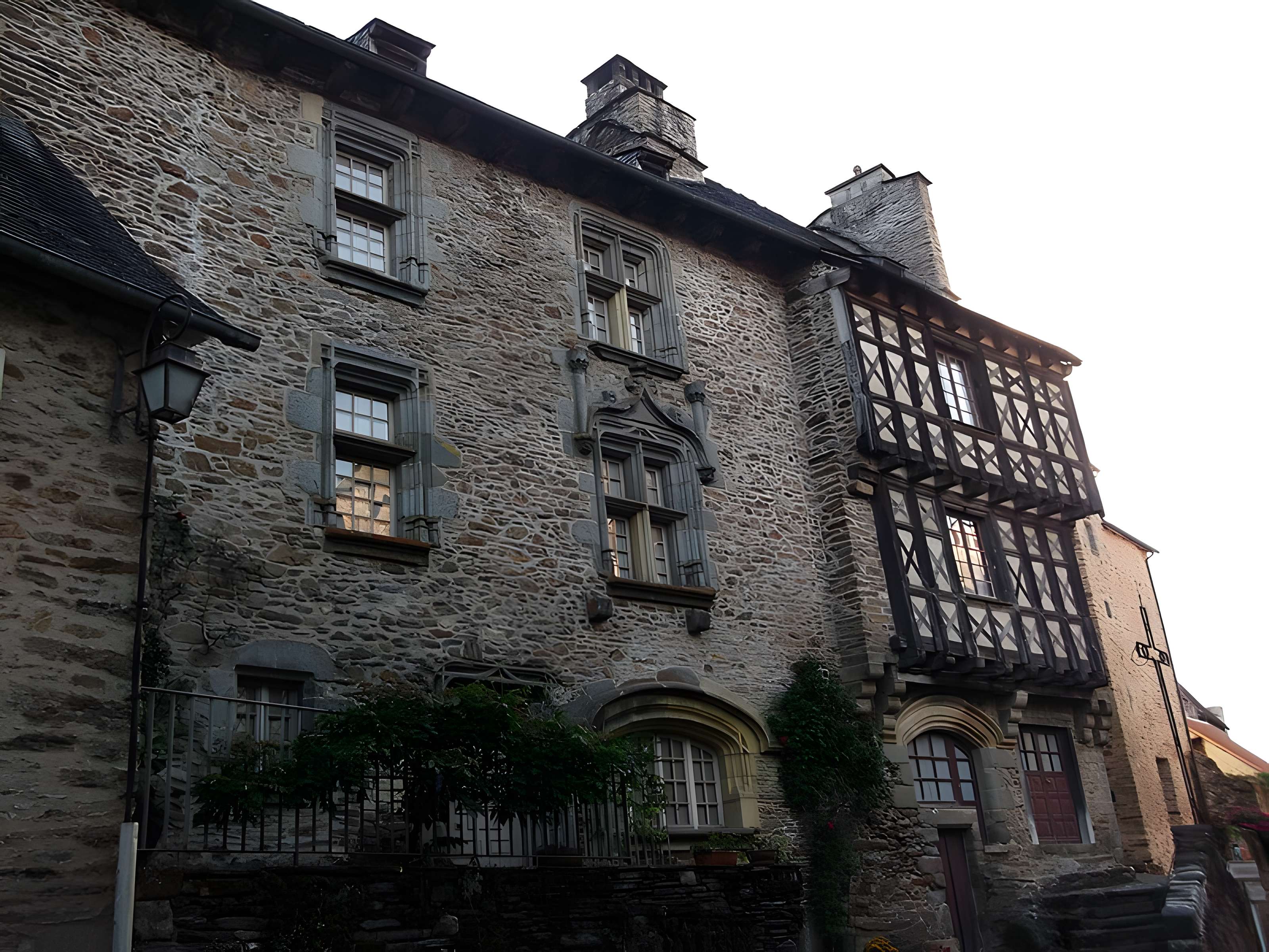 Maison Henri IV à Ségur-le-Château
