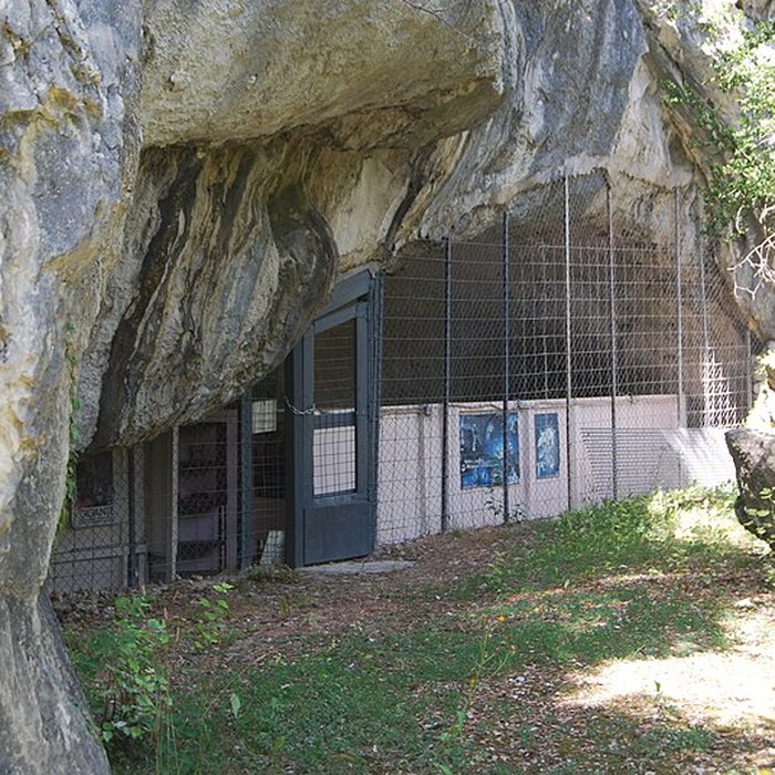 Photo de Grotte de la Vache à Alliat