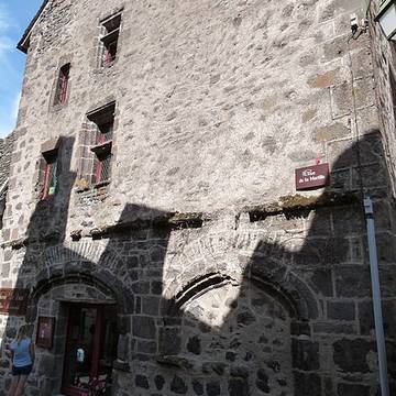 Maison Lacombe à Salers