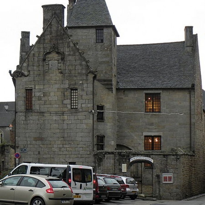 Photo de Maison prébendale, 1 Place du Petit-Cloître à Saint-Pol-de-Léon