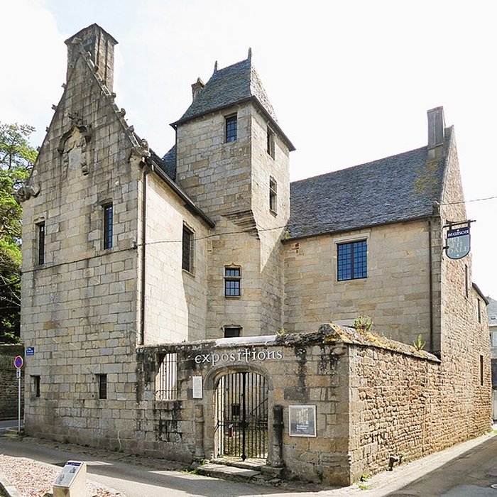 Photo de Maison prébendale, 1 Place du Petit-Cloître à Saint-Pol-de-Léon