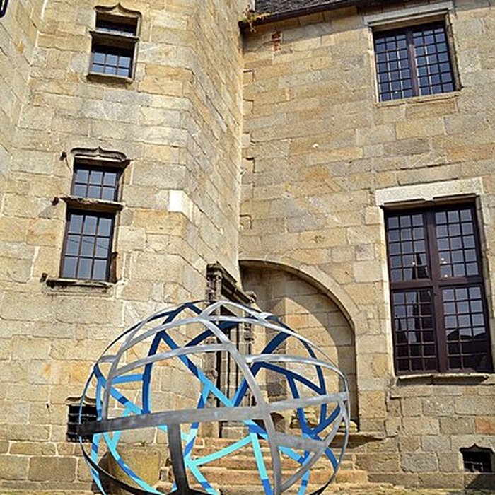 Photo de Maison prébendale, 1 Place du Petit-Cloître à Saint-Pol-de-Léon