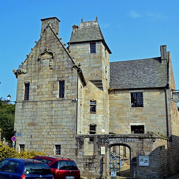 Photo de Maison prébendale, 1 Place du Petit-Cloître à Saint-Pol-de-Léon