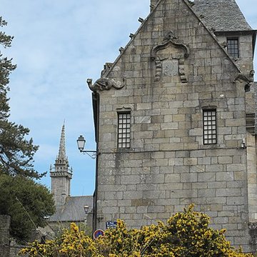 Maison prébendale, 1 Place du Petit-Cloître à Saint-Pol-de-Léon