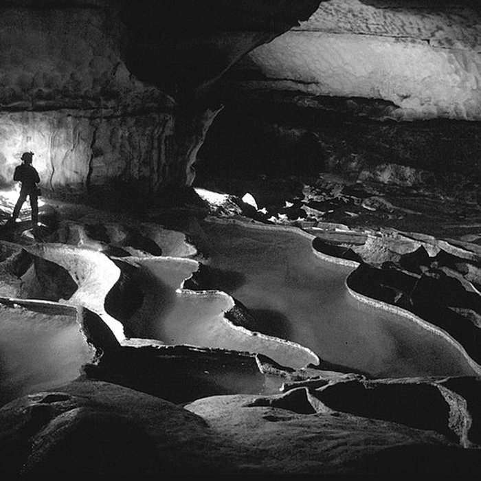 Photo de Grotte de Saint-Marcel à Bidon