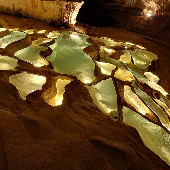 Photo de Grotte de Saint-Marcel à Bidon