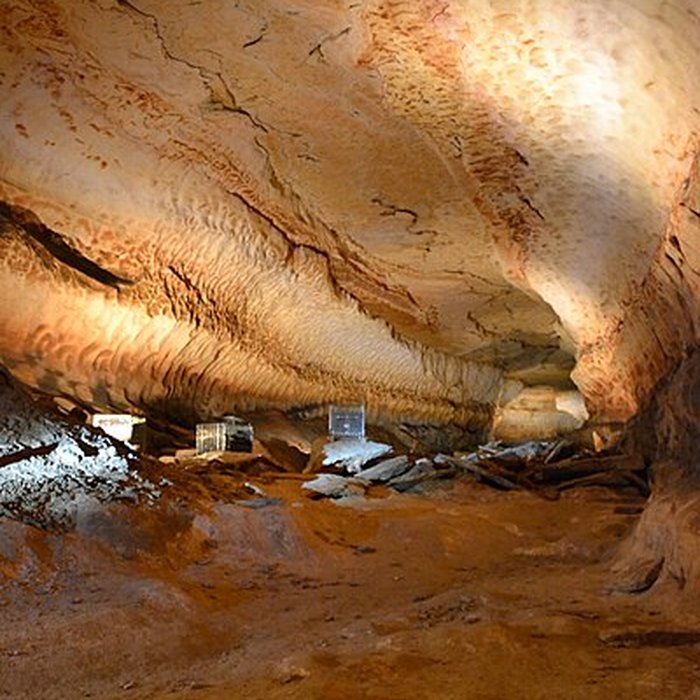 Photo de Grotte de Saint-Marcel à Bidon