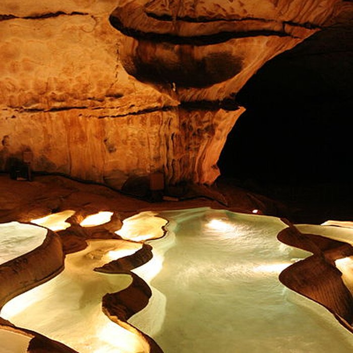 Photo de Grotte de Saint-Marcel à Bidon