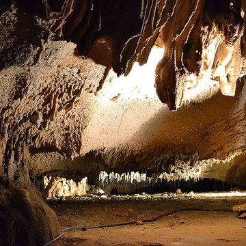 Grotte de Saint-Marcel à Bidon