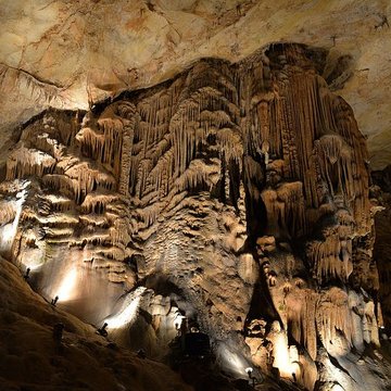 Grotte de Saint-Marcel à Bidon