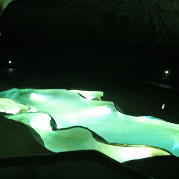 Grotte de Saint-Marcel à Bidon