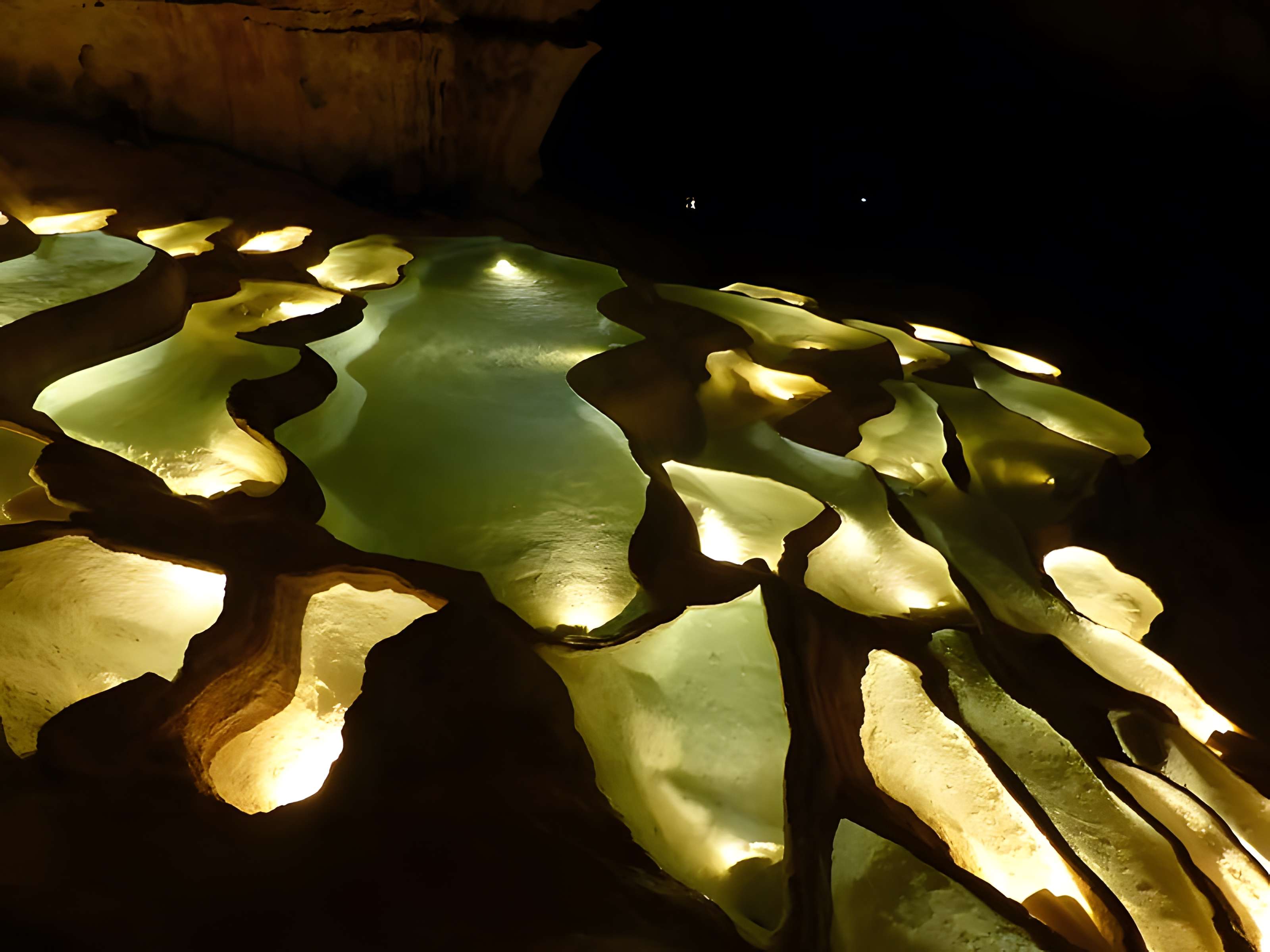 Grotte de Saint-Marcel à Bidon